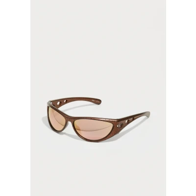 Abbildung von Diesel Unisex Sonnenbrille Bronze barrelling black, Größe: 63, black