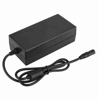 Abbildung von Netzteil, 12 24 V Einstellbare Spannung 96 W 7 Gang Netzschalteradapter 100 240 Laptop Adapter mit 8 Austauschbaren Steckern