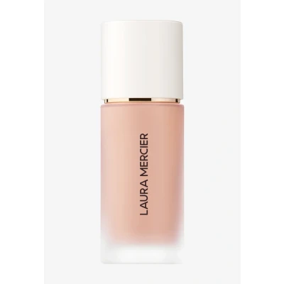 Abbildung von Laura Mercier REAL Flawless Weightless Perfecting Foundation Foundation, Damen, Größe: 30 ml, 2c2 soft sand