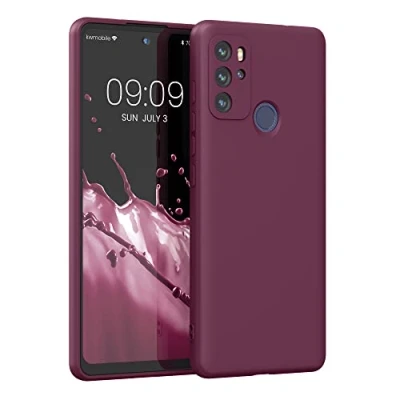 Abbildung von kwmobile Hülle kompatibel mit Motorola Moto G60S weiches TPU Silikon Case Cover geeignet für kabelloses Laden Bordeaux Violett