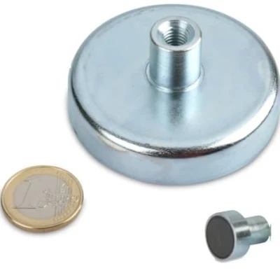 Abbildung von 2 x Ferrit Flachgreifer Ø 57,0 mm 12,0 mit Gewindebuchse M6 12 hält 28,0 kg Stück Topfmagnete Gewinde Buchse (Innengewinde)