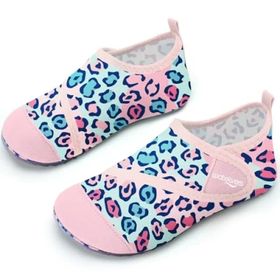 Abbildung von Badeschuhe Strandschuhe Schwimmschuhe Wasserschuhe Mädchen Baby Aquaschuhe Schnell Trocknend Barfuss Schuh für Kinder Beach Pool（Leopard RosaBlau 32/33）