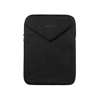 Abbildung von Mela Laptophülle Sumit Nachhaltig mit Fairtrade Cotton, GOTS &amp; Grüner Knopf Zertifizierung, Größe Laptop Taschen:13&#039;&#039;, Farbe:schwarz
