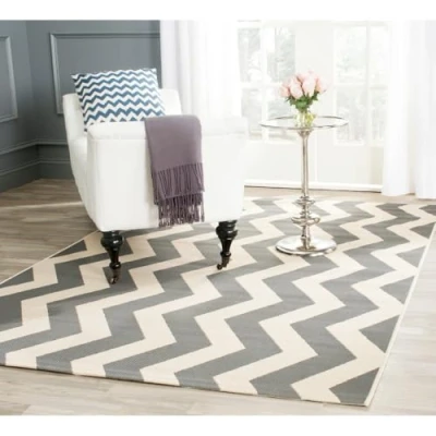 Abbildung von SAFAVIEH Geometrisch Teppich für Wohnzimmer, Esszimmer, Schlafzimmer Courtyard Collection, Kurzer Flor, Grau und Beige, 160 X 231 cm