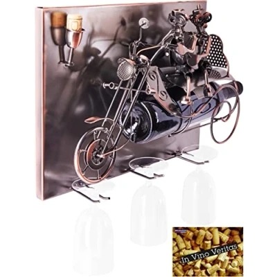 Abbildung von BRUBAKER Weinflaschenhalter Paar auf einem Motorrad Wall Art Bild Metall mit 3 Glashaltern inklusive Grußkarte für Weingeschenk