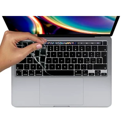 Abbildung von MyGadget Tastaturschutz QWERTY für Apple MacBook Pro 13 Zoll [ ab 2020] &amp; 16 2019 2021] Folie italienische Tastatur Keyboard Cover Schwarz
