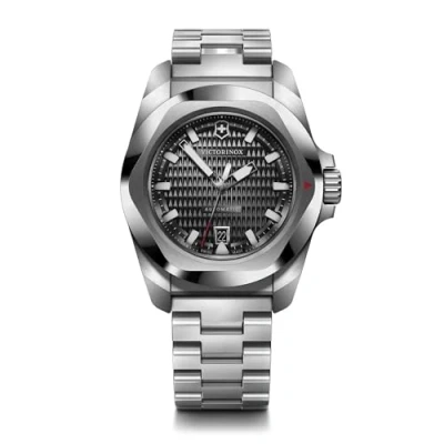 Abbildung von Victorinox Unisex Analog Schweizer Automatikwerk Uhr mit Edelstahl Armband 242019