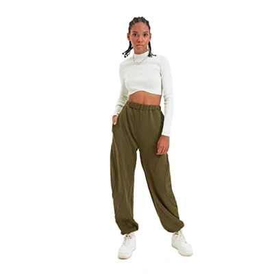 Abbildung von Trendyol Women&#039;s Normal Waist Loose Jogger Sweatpants, Khaki, XL