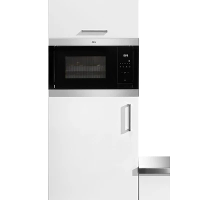 Abbildung von AEG Einbau Mikrowelle &quot;MSB2547D M&quot;, Grill, 900 W