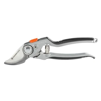 Abbildung von Gardena Alu Gartenschere B+/L: Premium Bypass Astschere für stärkereäste und Zweige, robuste Alugriffe, auswechselbare Klinge, max. Schneidedurchmesser 24 mm (8702 20), Schneid Ø: 24mm (L)
