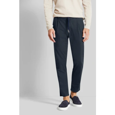 Abbildung von bugatti Bundfalten MIT Konischer Passform Stoffhose, Herren, Größe: 31x32, Marine