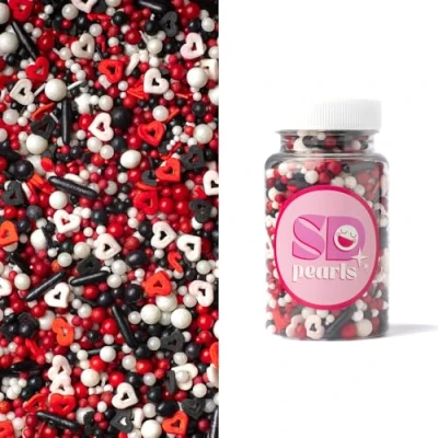 Abbildung von SD Pearls Zuckerstreusel, Bunter Streuselmix, Streusel Valentinstag, Hochzeit, Herzen, Streudekor für Torten, Kuchen, Muffins und Desserts. (Mix „Pik Dame“, 100g)