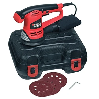 Abbildung von Black+Decker Exzenterschleifer (480W inklusive Staubfangsack, Klett Fix System, 3 Schleifscheiben, Softgriff, m Kabel, zum Schleifen oder Polieren) KA191EK