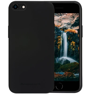 Abbildung von Apple iPhone SE (2022) Hülle Recyceltem Silikon dbramante1928 Soft Case/Backcover Handyhülle Schwarz