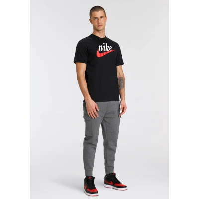 Abbildung von Nike Sportswear TEE Futura Tshirt print, Herren, Größe: Large, Black