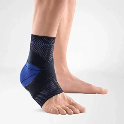 Abbildung von BAUERFEIND MalleoTrain Knöchelbandage rechts S (Schwarz, 1)