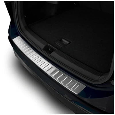 Abbildung von teileplus24 AL221 Aluminium Ladekantenschutz kompatibel mit VW Tiguan 3 Typ CT1 2024 , Farbe:Silber