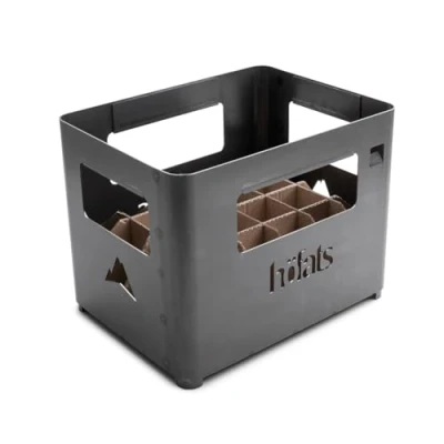 Abbildung von höfats Beer Box Feuerschale Getränkekiste, Feuerkorb, Grill, Flaschenöffner und Hocker in einem für Garten Terrasse Corten Stahl schwarz, entwickelt eine langlebige Rost Patina