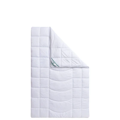 Abbildung von f.a.n. Schlafkomfort Microfaserbettdecke &quot;Warmmax&quot;, extrawarm, (1 St.), kuscheliges Schlafgefühl, kochfeste Qualität