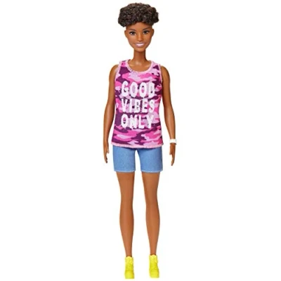 Abbildung von Barbie GHP98 Fashionistas Puppe im pinken Camouflage Tanktop