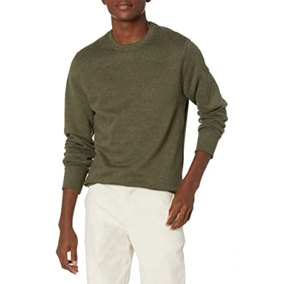 Abbildung von Amazon Essentials Herren Fleece Sweatshirt mit Rundhalsausschnitt (erhältlich in Big &amp; Tall), Olivenheide, XL