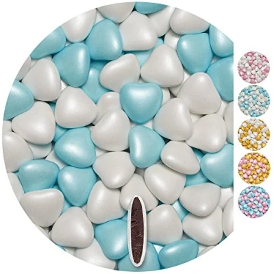 Abbildung von EinsSein 1kg Schokoherzen Pearl Mix weiss hellblau Herz Schokodragees Gastgeschenke Hochzeit Süssigkeiten Taufe Candybar Hochzeitsmandeln Taufmandeln Herzdragees