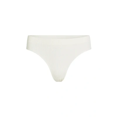Abbildung von Hunkemöller Hoch ausgeschnittener String Dianne Weiß
