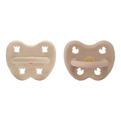 Abbildung von HEVEA Schnuller aus Naturkautschuk, 336 Monate, sicher und biologisch abbaubar, frei von BPA/Kunststoff/Phtalaten/Blei, dänisches Design (Sandy Nude &amp; Tan Beige, kieferorthopädische Sauger, 2 Stück)