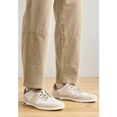 Abbildung von bugatti Glenans Sneaker low, Herren, Größe: 41, Sand Schuhe