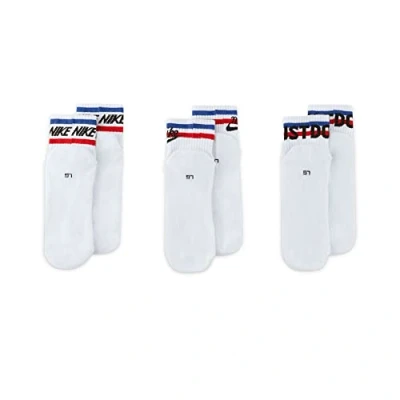 Abbildung von Nike Sportswear 3 PACK Sportsocken, Herren, Größe: 46 50, White black game royal university red