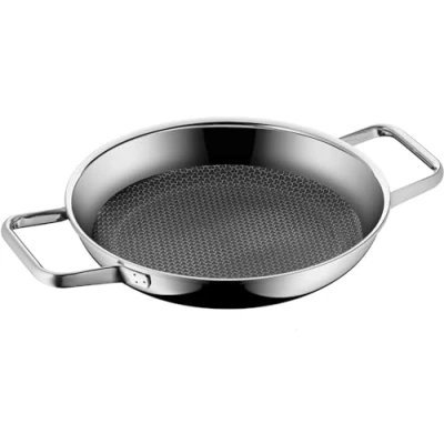 Abbildung von WMF Bratpfanne Profi Resist, 3 Schicht Material: Innenseite Cromargan® Edelstahl rostfrei 18/10, im Kern Aluminium, Außenseite Chromstahl (1 tlg., 1x Servierpfanne beschichtet 24 cm (Höhe 5 cm), optimal für Herdplatten mit Ø 18