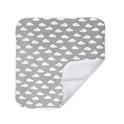 Abbildung von Balbina® Wickelunterlage aus Baumwolle weiche Wickeltischauflage für Wickelkommoden waschbar 70x70 I Wolken auf Grau