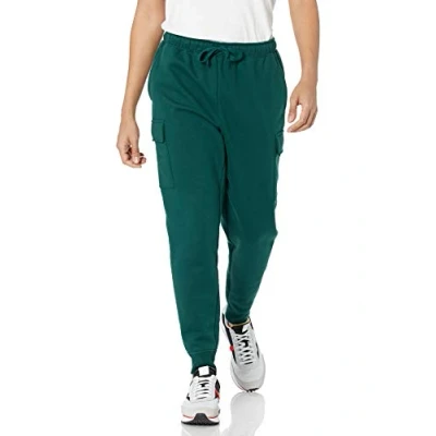 Abbildung von Amazon Essentials Herren Cargo Fleece Jogginghose, Dunkelgrün, S