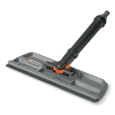 Abbildung von Gardena Fensterwascher mit Abzieher: Wasserführender Fensterreiniger Abzieher für das Cleansystem, waschbarem Microfaser Vlies (5564 20)