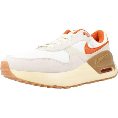 Abbildung von Sneakers Nike Modell Systm Farbe Orange