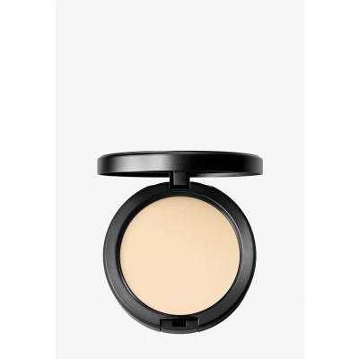 Abbildung von MAC Cosmetics Studio Fix Powder Plus Foundation NC5