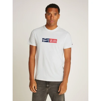 Abbildung von Tommy Jeans Plus Rundhalsshirt &quot;TJM SLIM ENTRY GRAPHIC TEE EXT&quot;, in Großen Größen, mit Logostickerei am Ärmel