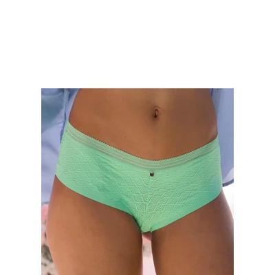 Abbildung von LASCANA Panty, aus Spitze in moderner Optik mit extraflachen Kanten