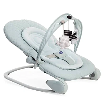 Abbildung von CHICCO WIPPE HOOPLA ANTIGUAN SKY mit abnehmbarem &quot;Slide Line&quot; Spielbogen inkl. Spielfiguren, Fix und Schaukelposition, neuer Sitzverkleinerer