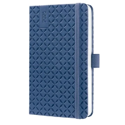 Abbildung von SIGEL J5100 Wochenkalender Jolie 2025, ca. A6, blau, Hardcover, Gummiband, Stiftschlaufe, Einstecktasche, 174 Seiten, vegan, aus nachhaltigem Papier, Terminplaner