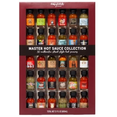 Abbildung von Thoughtfully Hot Sauce Geschenkset Probierset Mit 30 Verschiedenen Scharfen Saucen Weltweit Inspiriert