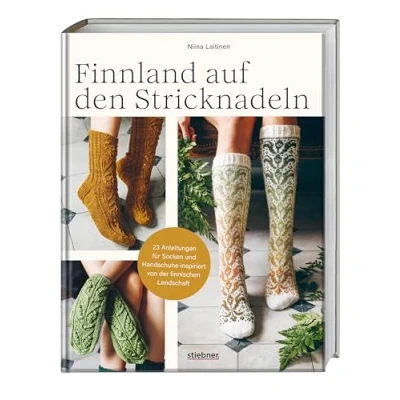Abbildung von Finnland auf den Stricknadeln: 23 Anleitungen für Socken und Handschuhe inspiriert von der finnischen Landschaft. stricken Fäustlinge stricken. Mehrfarbig stricken, Zopf oder Lochmuster.