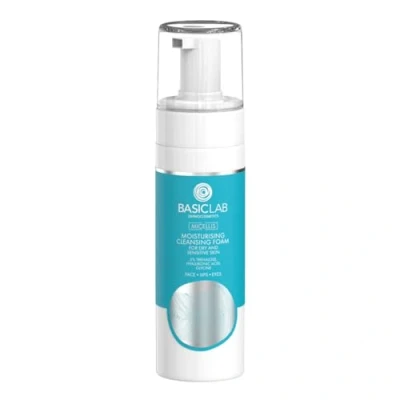 Abbildung von BasicLab Dermocosmetics Feuchtigkeitsspendende Reinigungsschaum für trockene und empfindliche Haut 150 ml Schaum die tägliche Reinigung der Haut, Kosmetik