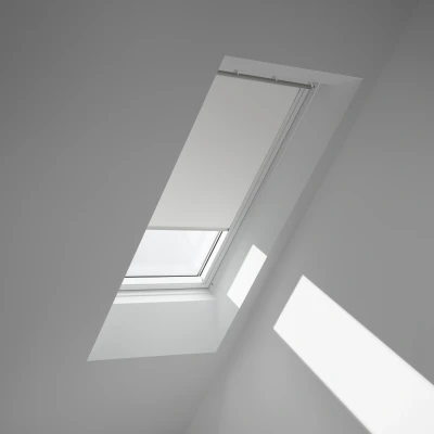 Abbildung von VELUX Verdunklungsrollo &quot;DKL SK08 1025SWL&quot;, verdunkelnd, Verdunkelung, ohne Bohren, in Führungsschienen, weiße Führungsschienen &amp; Griffleiste