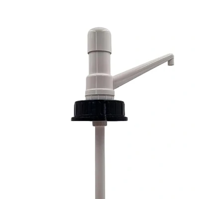 Abbildung von FAIR SQUARED Pumpaufsatz für 2,5 Liter Spender Seife, Lotion, Cremes Gebinde 2500ml