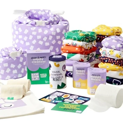 Abbildung von Bambino Mio, wiederverwendbare Windeln im Set Changemaker Box, 20 x Stoffwindeln, Windelvlies, Saugeinlagen, Wetbags und Waschzusatz, Mutig