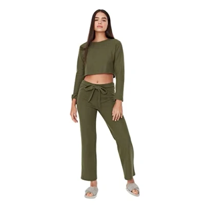 Abbildung von Trendyol Damen Women&#039;s Plain Colours With Belt Centre Knitted T shirt Trousers Pyjamas Pajama Set, Khaki, L EU
