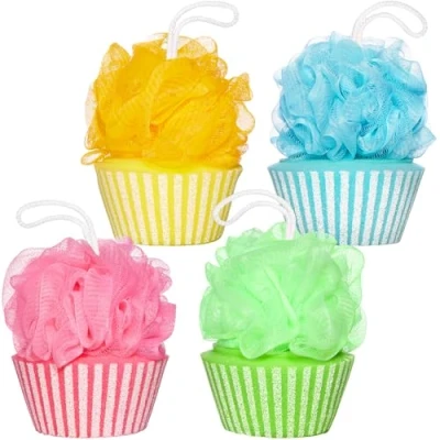 Abbildung von BRUBAKER 4er Set Badeschwamm Duschschwamm Cupcake Peeling Schwamm 40 g Badeknäuel Buntes Badezubehör Körperreinigungsschwamm für Kinder und Erwachsene inkl. Geschenkbox