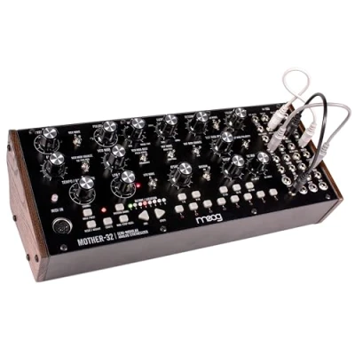 Abbildung von MOOG Mother 32 Semimodularer Eurorack Analogsynthesizer mit Step Sequencer, VC Oszillator &amp; Ladder Filter, MIDI In, erweitertem Patchbay, CV Klinke Schwarz