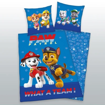 Abbildung von Herding Bettwäsche Paw Patrol, Kopfkissenbezug ca. 80 x cm, Bettbezug 135 200 mit praktischer Knopfleiste, 100% Baumwolle